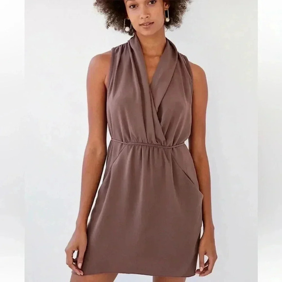 Aritzia‎ Wilfred Sabine Dress Faux-wrap  Mini Dress with pockets in Navy Sz XS - Picture 2 of 11